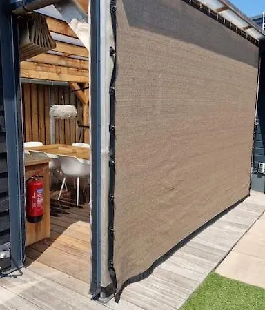 Incl Boat, Jacuzzi,subboarts On A Quiet Park With Private Parking Apartamento *